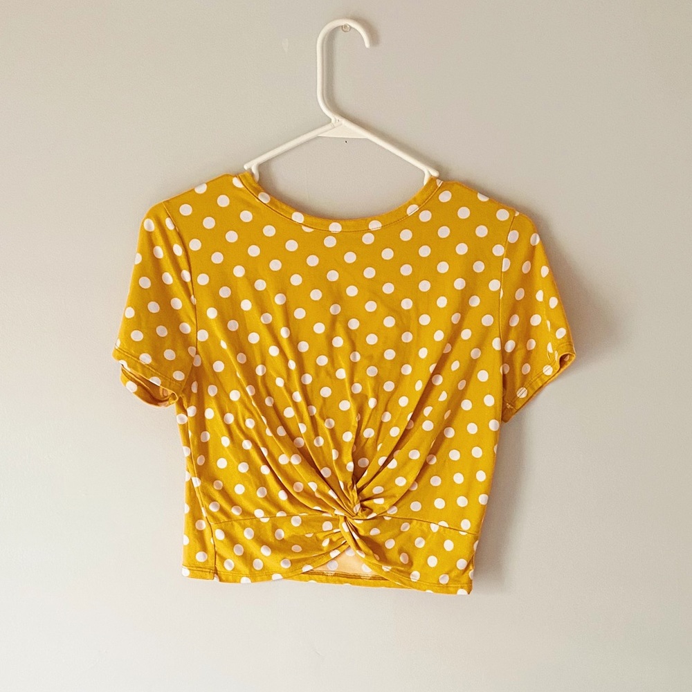 Gaze Short Sleeve Yellow Polka Dot Tie Knot Crop Tee